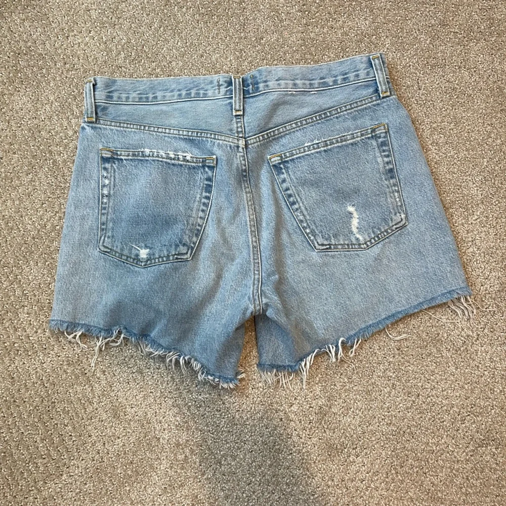 Agolde Parker Long Vintage Cutoff Denim Shorts - Picture 4 of 4